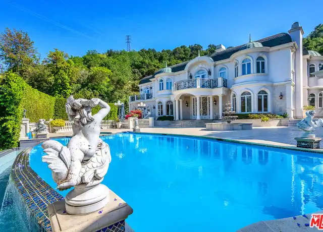 Property at 11244 Briarcliff Ln, Studio City, CA, 91604, 8 beds, 11 baths, [object Object]