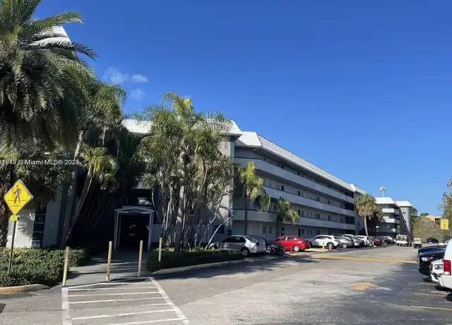 Property at 10820 SW 200th Dr Unit OFC, Cutler Bay, FL, 33157, 3 beds, 1 bath, [object Object]