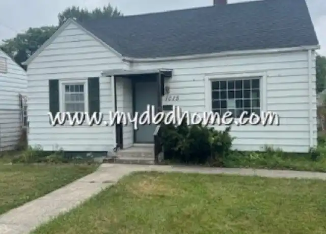 Property at 1015 Milton St, Fort Wayne, IN, 46806, 4 beds, 1.5 baths, [object Object]