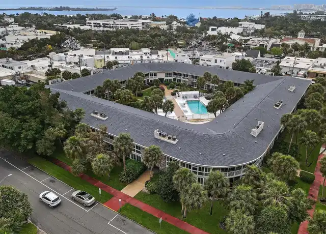 Property at 500 S Washington Dr Unit 17B, Sarasota, FL, 34236, 1 bed, 1 bath, [object Object]