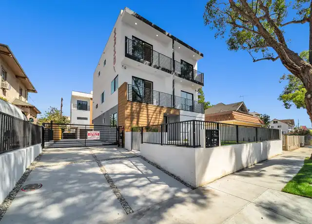 Property at 1218 Magnolia Ave Unit 1216, Los Angeles, CA, 90006, 3 beds, 3.5 baths, [object Object]