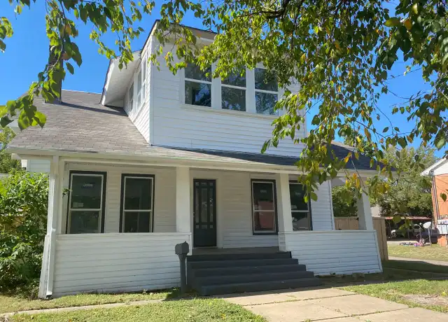 Property at 702 S Montgomery St, Sherman, TX, 75090, 2 beds, 1 bath, [object Object]