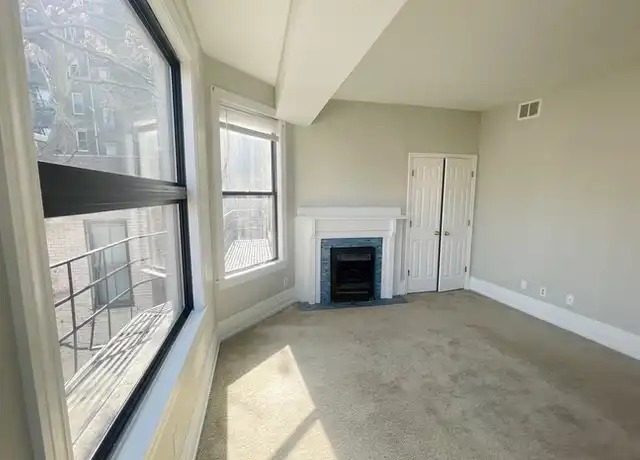Property at 211 W 9th St Unit 4, Cincinnati, OH, 45202, 2 beds, 1 bath, [object Object]