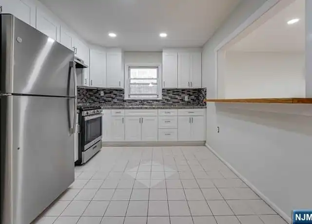 Property at 263 Palisade Ave #2, Cliffside Park, NJ, 07010, 3 beds, 1 bath, [object Object]