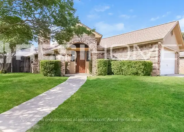 Property at 5710 Sterling Green Trl, Arlington, TX, 76017, 3 beds, 2 baths, [object Object]