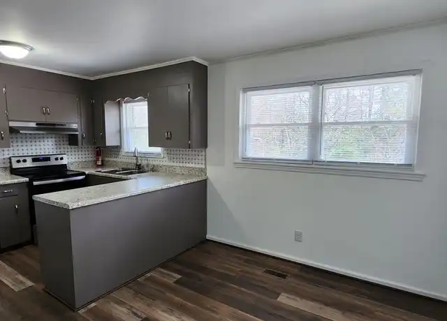 Property at 237 Campground Rd, Old Fort, NC, 28762, 3 beds, 1.5 baths, [object Object]