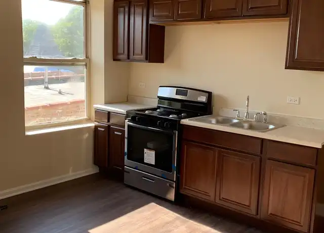 Property at 3001 W 19th St Unit 3007-2N, Chicago, IL, 60623, 2 beds, 1 bath, [object Object]