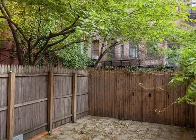 Property at 450 W 50th St, New York, NY, 10019, 4 beds, 1.5 baths, [object Object]