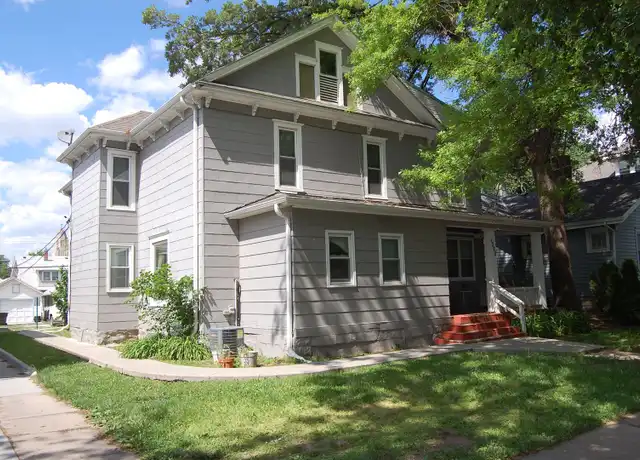 Property at 1328 A St #3, Lincoln, NE, 68502, 2 beds, 1 bath, [object Object]