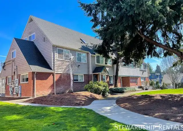 Property at 1825 Harris St Unit 10, Eugene, OR, 97403, 3 beds, 1 bath, [object Object]