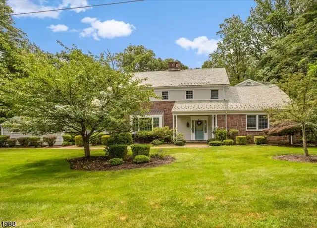 Property at 27 Merrywood Ln, Short Hills, NJ, 07078, 7 beds, 6.5 baths, [object Object]
