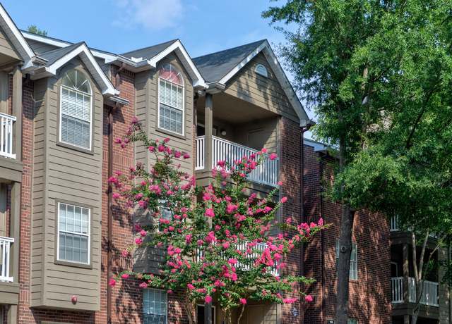 Apartments in Brookhaven, GA, 1105 Town Brookhaven