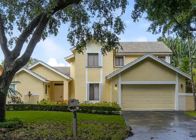Property at 10361 NW 18th Dr, Plantation, FL, 33322, 4 beds, 3 baths, [object Object]