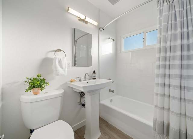 Photo of 240 Spring St, Paso Robles, CA 93446