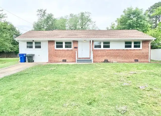 Property at 3 Burke Ave, Newport News, VA, 23601, 4 beds, 2 baths, [object Object]