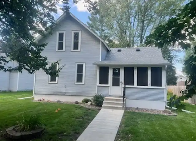 Property at 611 Walnut St, Farmington, MN, 55024, 3 beds, 1 bath, [object Object]