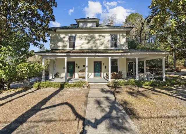 Property at 407 E Main St Unit A, Aberdeen, NC, 28315, 2 beds, 1 bath, [object Object]