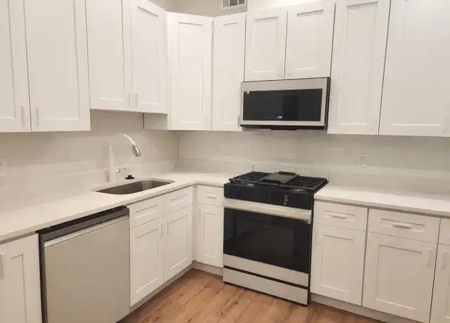 Property at 1329 Connecticut Ave NW Unit 200, Washington, DC, 20036, 3 beds, 2.5 baths, [object Object]