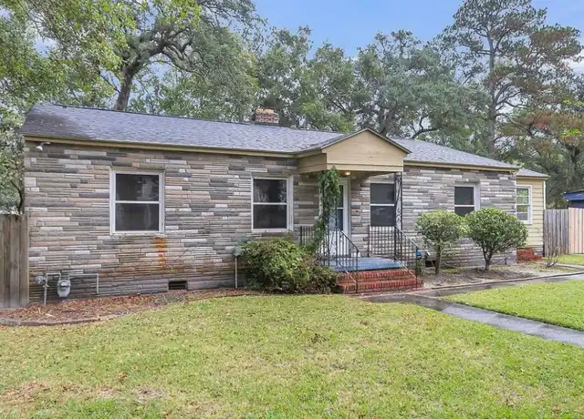 Property at 16 Oak Forest Dr, Charleston, SC, 29407, 3 beds, 1 bath, [object Object]