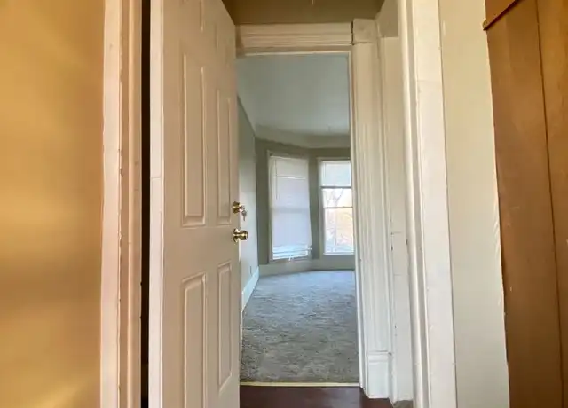 Property at 1912 SW Buchanan St Unit 1912 2, Topeka, KS, 66604, 2 beds, 1 bath, [object Object]