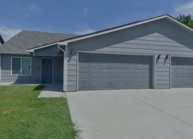 Property at 520 Mathewson St Unit 522, Wichita, KS, 67214, 4 beds, 2 baths, [object Object]