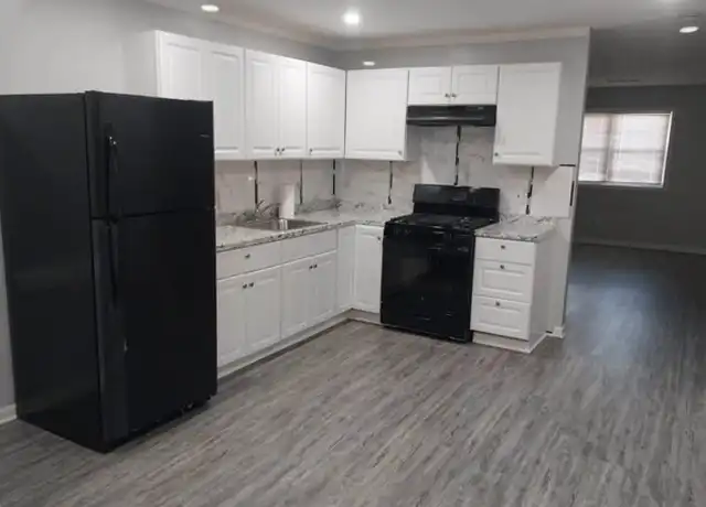 Property at 8140 Magnolia Dr, Jonesboro, GA, 30238, 2 beds, 1 bath, [object Object]