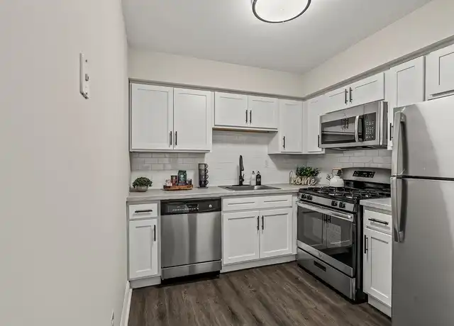 Property at Rushwood Apartments - 10825 E Keswick Rd, Philadelphia, PA, 19154, 1-2 bed, 1 bath, [object Object]