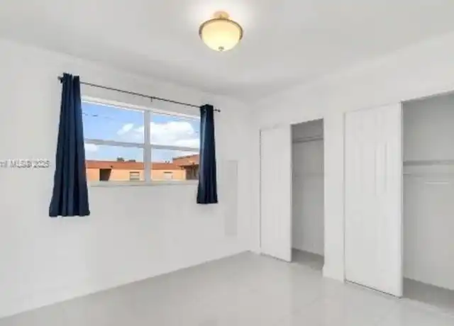 Property at 1910 W 56th St #3405, Hialeah, FL, 33012, 2 beds, 1 bath, [object Object]