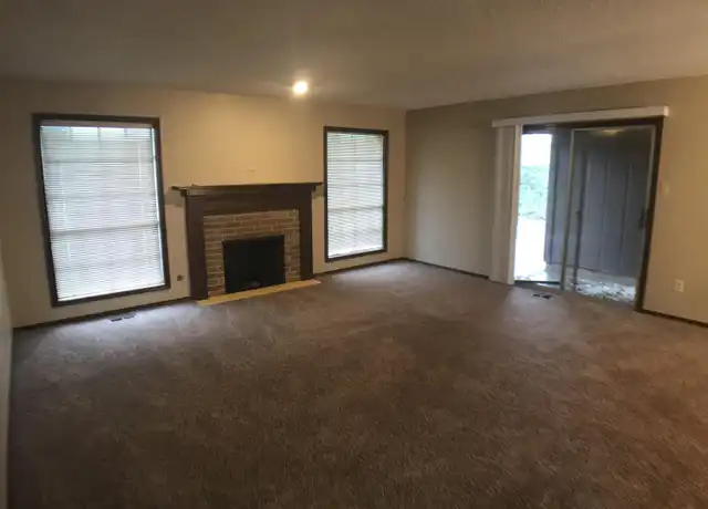 Property at 4902 S U St, Fort Smith, AR, 72903, 3 beds, 2 baths, [object Object]