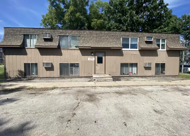 Property at 2055 5th Ave Unit 3, Marion, IA, 52302, 2 beds, 1 bath, [object Object]