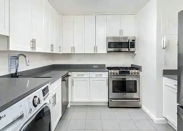 Property at 375 S End Ave Unit 22E, New York, NY, 10280, 3 beds, 2 baths, [object Object]