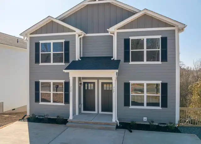 Property at 652 2nd St SE Unit 652, Hickory, NC, 28602, 3 beds, 2.5 baths, [object Object]