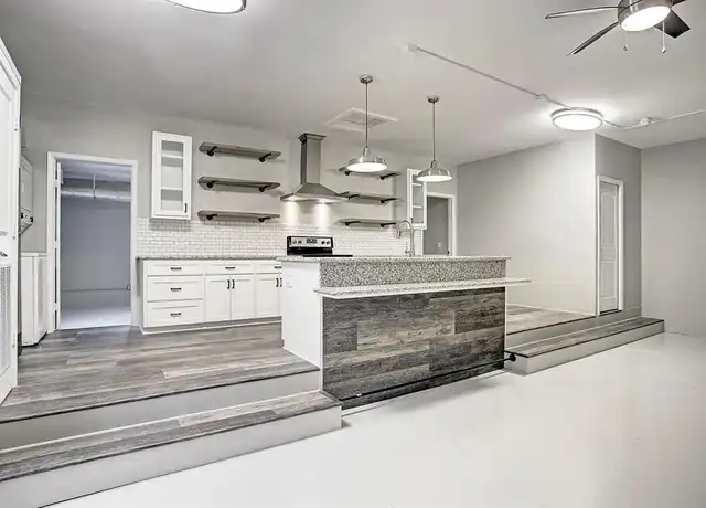 Property at 1329 Nicholson St Unit B, Houston, TX, 77008, 2 beds, 2 baths, [object Object]