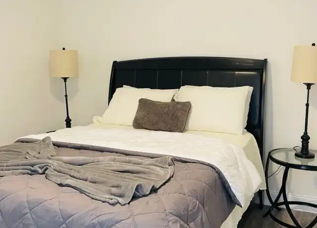 Property at 6332 S Macdill Ave, Tampa, FL, 33611, 3 beds, 2 baths, [object Object]