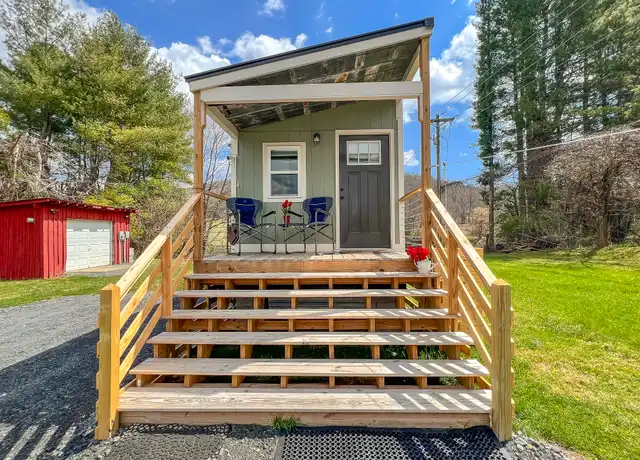 Property at 218 Bob McNeill Rd, West Jefferson, NC, 28694, 1 bed, 1 bath, [object Object]