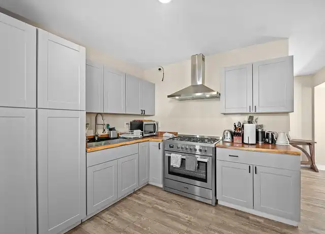 Property at 616 Hobart - 616 N Hobart Blvd, Los Angeles, CA, 90004, 1 bed, 1 bath, [object Object]