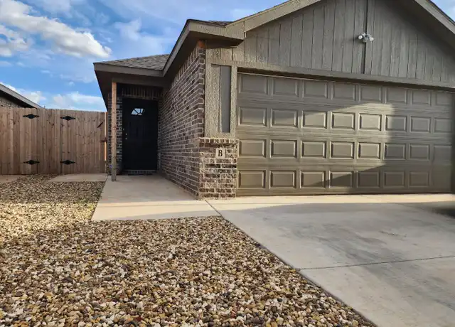 Property at 1101 Donald Preston Dr Unit B, Wolfforth, TX, 79382, 3 beds, 2 baths, [object Object]