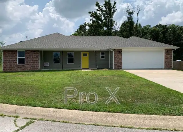 Property at 13731 Pella Ln, Neosho, MO, 64850, 3 beds, 2 baths, [object Object]
