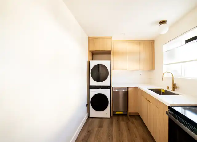 Property at 1346 S Dunsmuir Ave, Los Angeles, CA, 90019, 2 beds, 2.5 baths, [object Object]