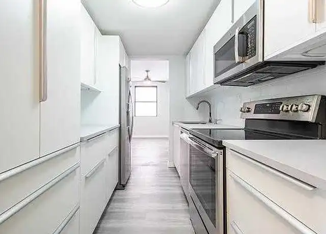 Property at 402 E 90th St Unit 9G, New York, NY, 10128, 3 beds, 2 baths, [object Object]