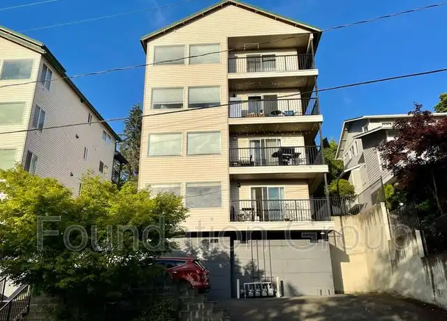 Property at 512 Mill Ave S #1, Renton, WA, 98057, 2 beds, 2 baths, [object Object]