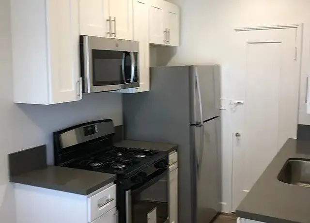 Photo of 323 E Lomita Ave, Glendale, CA 91205