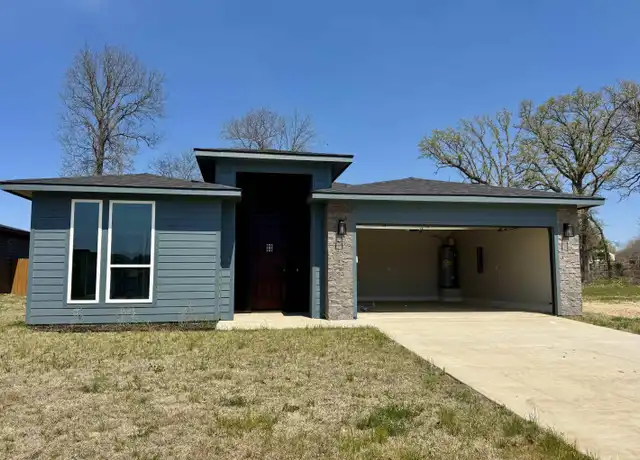 Property at 15614 Garden Ln, Lindale, TX, 75771, 3 beds, 2 baths, [object Object]