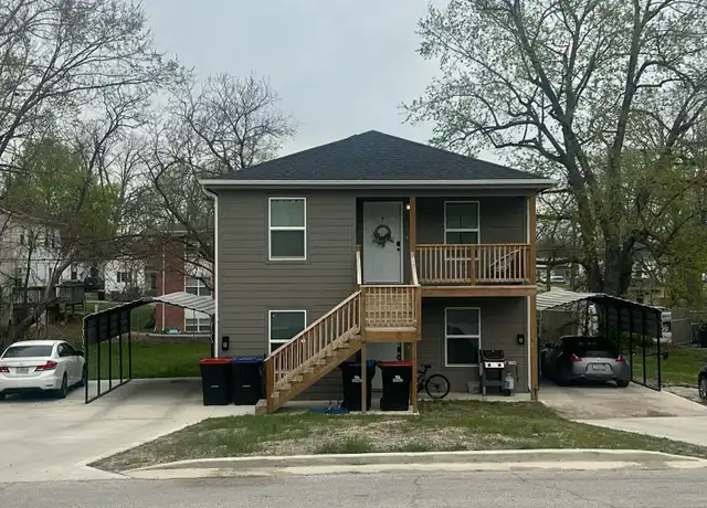 Property at 405 Jefferson St Unit B, Warrensburg, MO, 64093, 3 beds, 2 baths, [object Object]