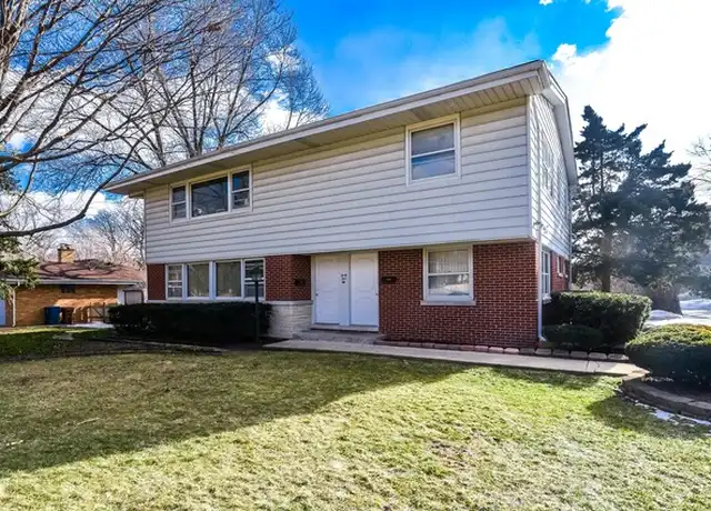 Property at 45 E Thorndale Ave Unit 1 & 2, Roselle, IL, 60172, 6 beds, 3.5 baths, [object Object]