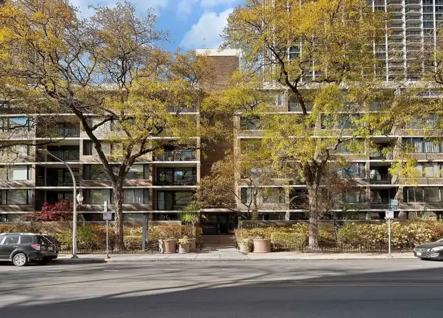 Property at 1555 N Sandburg Ter Unit 301, Chicago, IL, 60610, 3 beds, 2 baths, [object Object]