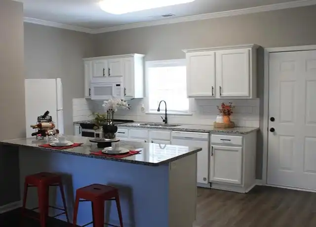 Property at 27 Corinth Rd, Cartersville, GA, 30121, 2 beds, 2.5 baths, [object Object]