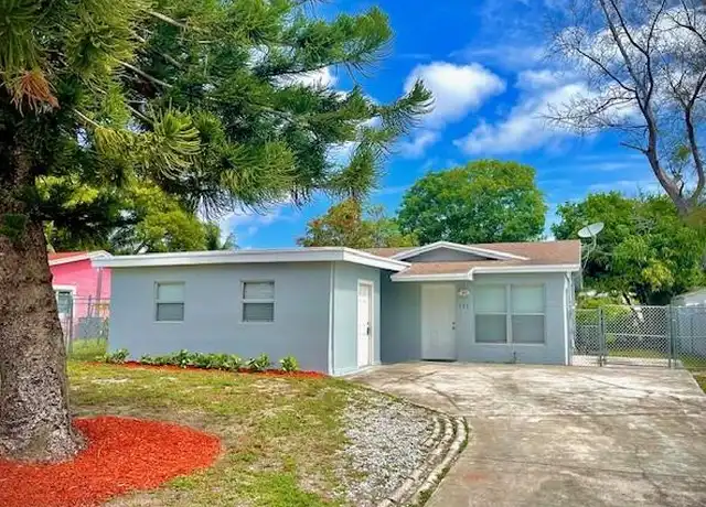 Property at 121 NW 7th Ct, Deerfield Beach, FL, 33441, 4 beds, 2 baths, [object Object]