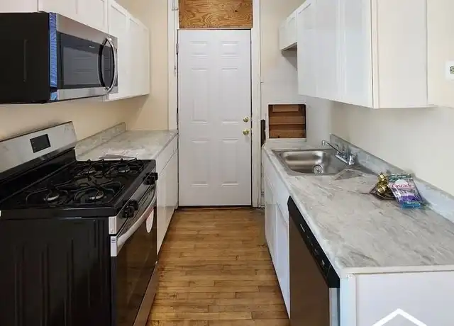 Property at 3806 W Irving Park Rd Unit 8, Chicago, IL, 60618, 0 beds, 1 bath, [object Object]