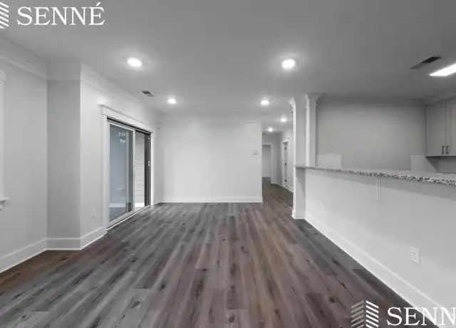 Property at 17 Hennery Way, Medfield, MA, 02052, 2 beds, 1 bath, [object Object]